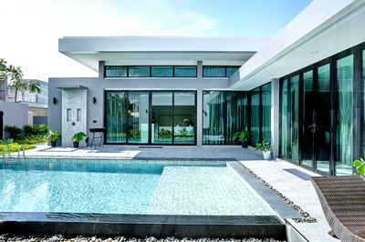 บ้านเดี่ยว ชลบุรี : ขาย! บ้านหรูสไตล์รีสอร์ท พร้อมอยู่