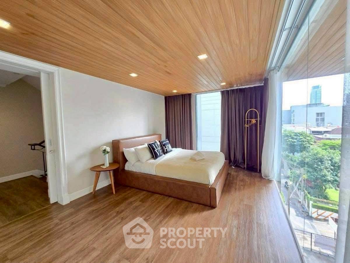 รูป คอนโด 4-ห้องนอน ที่ เดอะ เพลสทีจ 49 คอนโดมิเนียม ใกล้ BTS พร้อมพงษ์ (ID 2582414) - รูปที่ 2/9