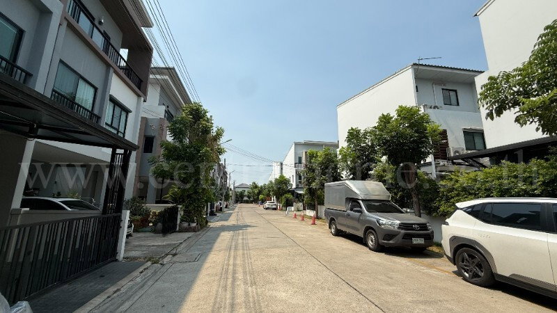 รูป บ้านแฝด 3 ชั้น ธนาคลัสเตอร์ เวสต์เกต บางใหญ่ ราคาถูกที่สุดในโครงการ - รูปที่ 25/30