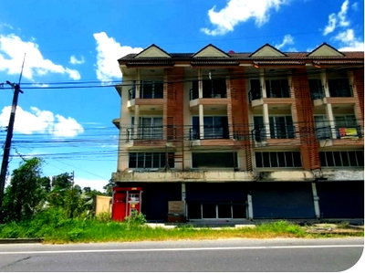 Shophouses for sale Ko Samui Surat Thani : FOR SALE  COMMERCIAL BUILDING PROPERTY  4440000 BAHT.