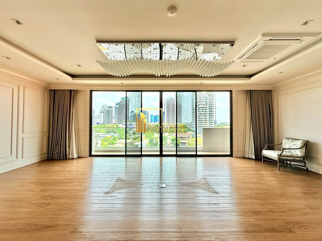 รูป Phatsana Gardens | Large 3 Bedroom Residence in Ekkamai - BR5954CD - รูปที่ 3/50