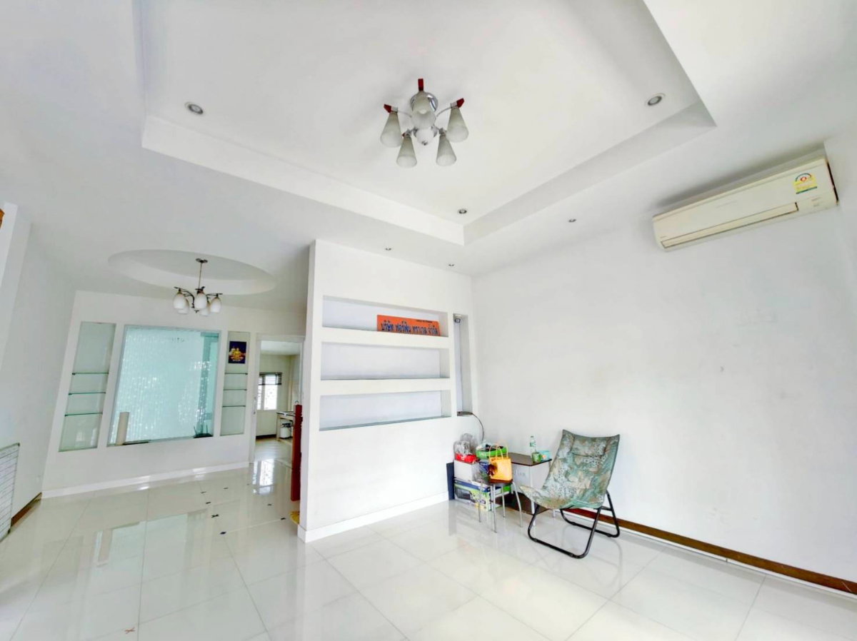 รูป ขายทาวน์โฮม3ชั้น ลาดพร้าว 101 หมู่บ้านศิรินโฮม หลังมุม พื้นที่28.1ตรว.เพียงแค่4.7ล้าน ใกล้รถไฟฟ้าสายสีเหลือง-สถานีลาดพร้าว 101  - รูปที่ 17/22