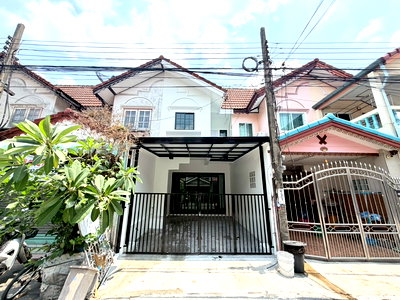 ทาวน์โฮม กรุงเทพมหานคร : ขายทาวน์เฮ้าส์ 2 ชั้น รีโนเวทใหม่ พร้อมอยู่ หมู่บ้านสวนทองวิลล่า 3 | ซอยรามอินทรา 40 แยก 8 (นวลจันทร์ บึงกุ่ม) 