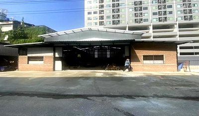 เช่าโรงงาน ถนนนวมินทร์ : HR3405ให้เช่าโกดังพร้อมออฟฟิศ สไตล์ Loft สภาพสวย! ย่านรามคำแหง-บางกะปิ ใกล้เดอะมอลล์บางกะปิ การเดินทาง เชื่อมต่อ 3 สายรถไฟฟ้า และท่าเรือแสนแสบ