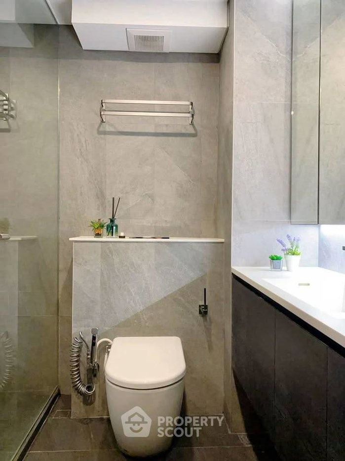 รูป คอนโด 2-ห้องนอน ที่ แลนด์มาร์ค แอทเอ็มอาร์ทีเอ สเตชั่น ใน บางกะปิ (ID 2817797) - รูปที่ 13/14