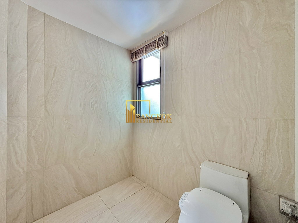 รูป Phatsana Gardens | Large 3 Bedroom Residence in Ekkamai - BR5954CD - รูปที่ 36/50