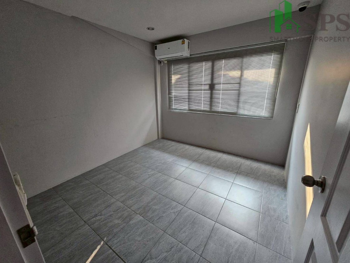รูป ให้เช่า Townhouse สุขุมวิท 72 ใกล้บีทีเอสแบริ่ง (SPSP654) - รูปที่ 15/16