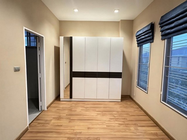 รูป ให้เช่าบ้านเดี่ยว2ชั้น 54ตรว. ถนนลาดกระบัง ใกล้ติดกับเดอะพาซิโอ - รูปที่ 6/8