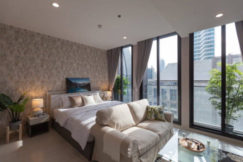 Condo for rent, Noble Ploenchit, next to BTS Ploenchit station.