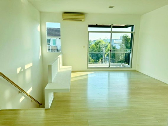 รูป เซ็นทรัล พระราม 2 900 ม. ท่าข้าม พระราม2 บางขุนเทียน ใหญ่มากๆ 76 ตร.วา. ทาวน์เฮาส์ 3 ชั้น หลังมุม 4 นอน 3 น้ำ เบิ๊กซี พระราม 2 600ม. - รูปที่ 4/8