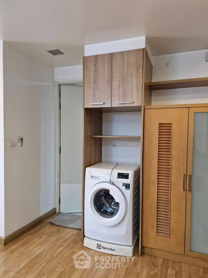 รูป คอนโด 1-ห้องนอน ที่ ดิ แอลโคฟ สุขุมวิท 49 ใกล้ BTS พร้อมพงษ์ (ID 2003469) - รูปที่ 9/23
