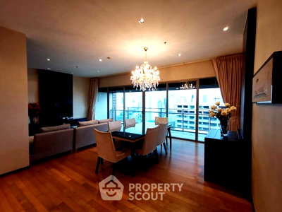 Condos for rent : High-Floor 4-BR 230 Sqm Condo At The Madison, 200m to BTS Phrom Phong (ID 2816517)