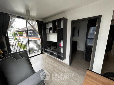 2-BR Condo at Maestro 02 Ruamrudee near BTS Nana (ID 2729923)
