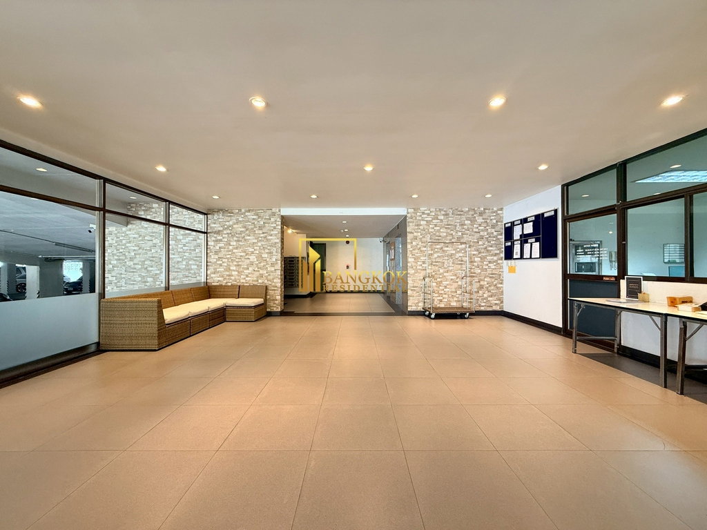 รูป Phatsana Gardens | Large 3 Bedroom Residence in Ekkamai - BR5954CD - รูปที่ 48/50