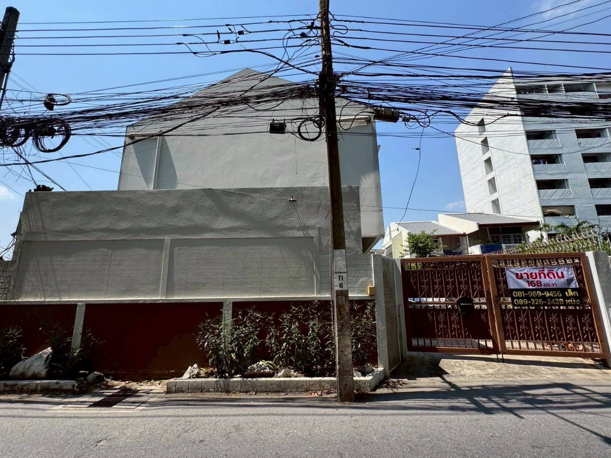 รูป ที่ดินสวยใจกลาง ทองหล่อ - เอกมัย ถนนสุขุมวิท เอกมัย ซ.12  ที่ดินขนาด 168 ตร.วา. หน้ากว้างถึง 14 ม. ลึก 53 เมตร  ราคา 58.5ลบ. - รูปที่ 4/19