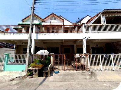 ทาวน์โฮม สุพรรณบุรี : BB12904 ขายทาวน์เฮ้าส์ หมู่บ้าน ปลื้มฤทัย ตำบล สามชุก อำเภอ สามชุก จังหวัด สุพรรณบุรี