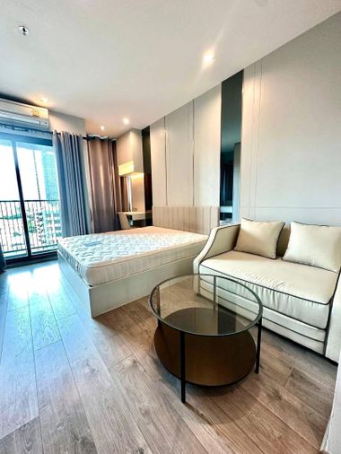 code : H240 Whizdom Avenue Ratchada - Ladprao