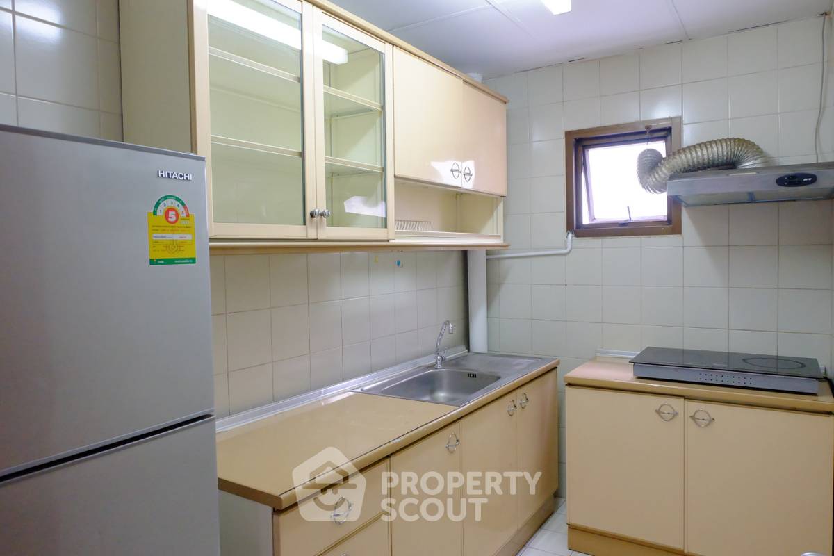 รูป คอนโด 2-ห้องนอน ที่ ท็อป วิว ทาวเวอร์ คอนโดมิเนียม ใกล้ BTS ทองหล่อ (ID 883754) - รูปที่ 4/9