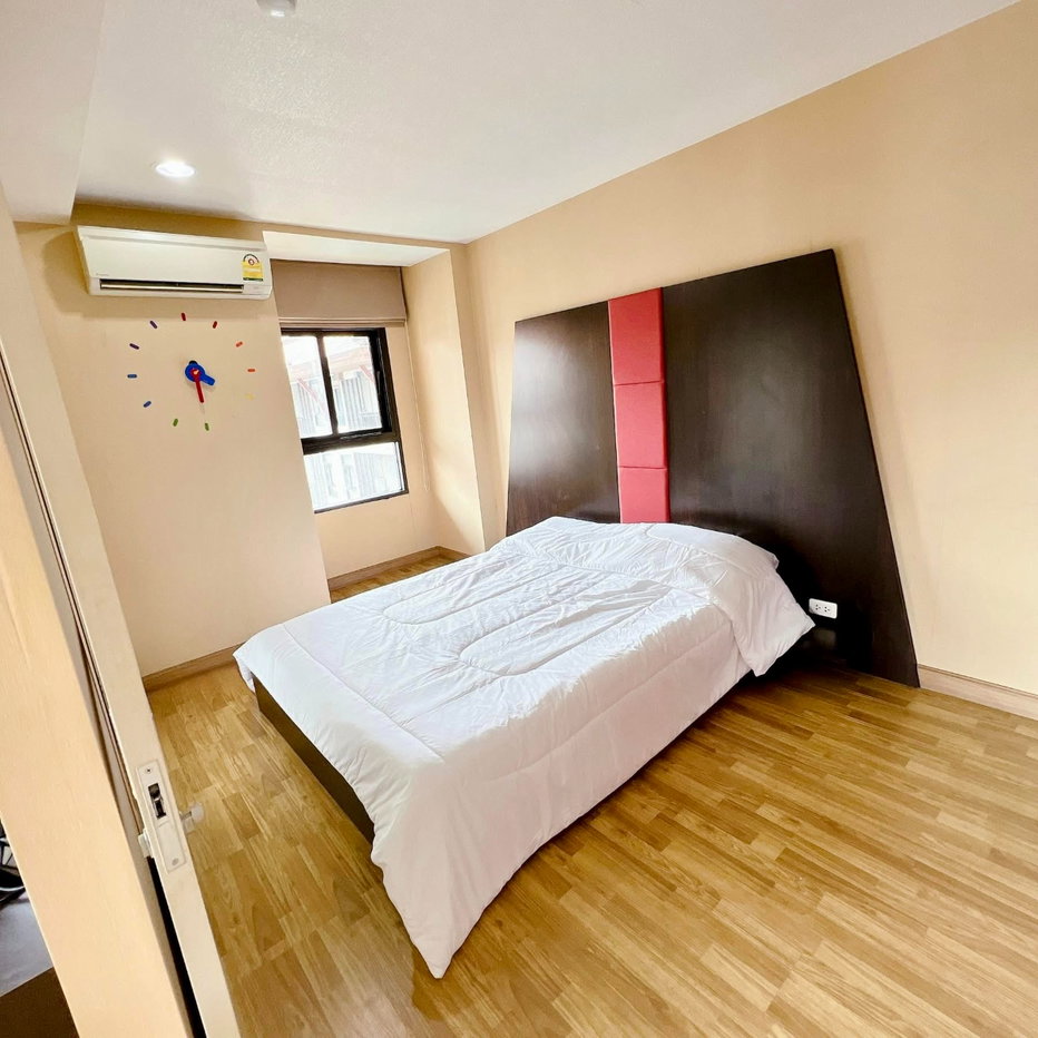 รูป code : H248 ว่างแล้ว!! คอนโดให้เช่า นวธารา (Navatara Condominium) | ห้องมุม วิวสระ เฟอร์บิ้วอินครบ - รูปที่ 3/14