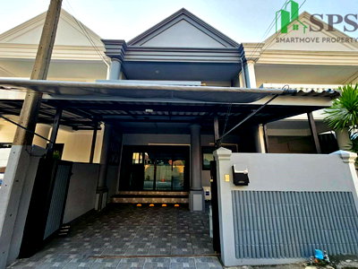 Townhouses for rent Samut Prakarn : Townhouse for Rent (Corner Unit), Sukhumvit 72 near BTS Bearing (SPSP654)