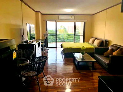 Condos for rent 700 Year Sports Arena Chiang Mai : 1-BR Condo at Hillside Plaza And Condotel 4 in Chang Phueak (ID 2607754)