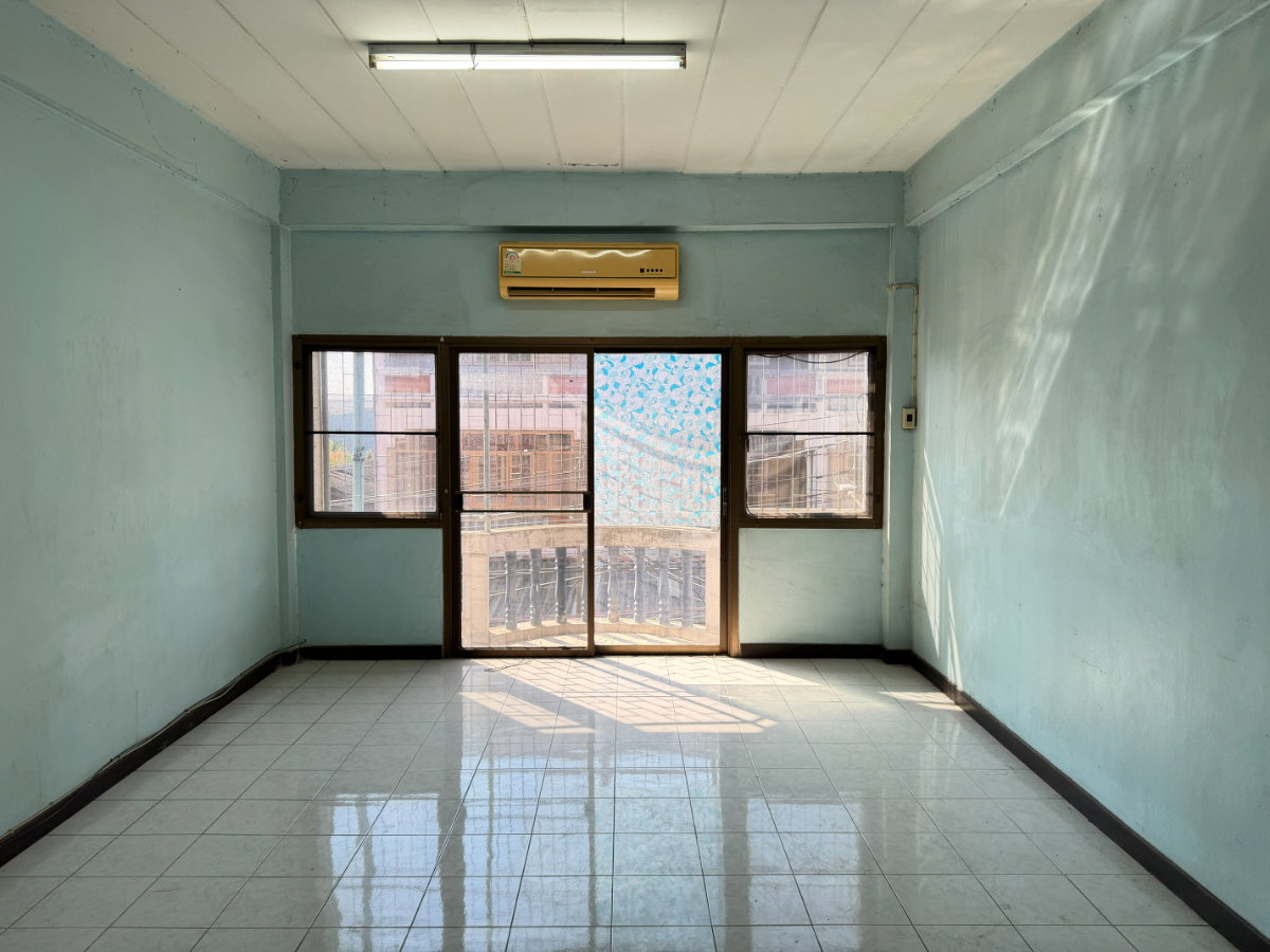 รูป อาคารพาณิชย์ 3 ชั้นครึ่ง 2ห้องนอน 3ห้องน้ำ 1ห้องครัว  - รูปที่ 15/32