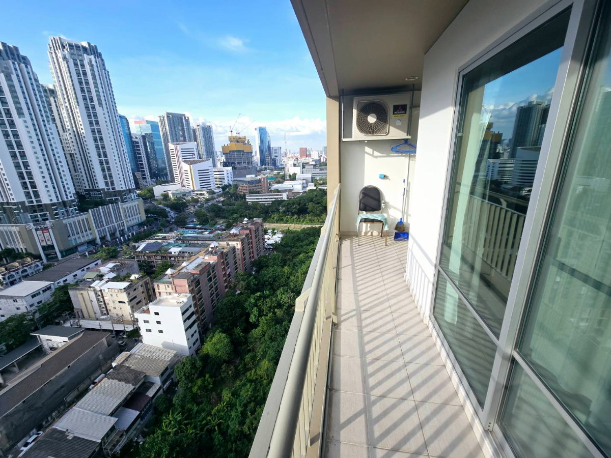 รูป 👉 🔥 ให้เช่า ลุมพินี เพลส พระราม 9 2 ห้องนอน 60 ตร.ม. รีโนเวทใหม่ วิว Central เพียง 26,000 (ห้องใหญ่ ราคานี้ไม่มีบ่อย!) - รูปที่ 12/12