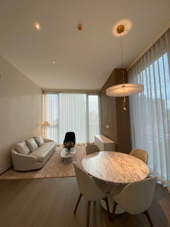 รูปภาพ +++Rent Now+++ Scope Langsuan *** 1 Bedroom, 85 sq.m., Fully Furnished and Ready to Move In!!!