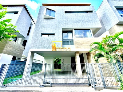 Houses for rent Ratchadaphisek Road : Parc Priva | Beautiful Luxury House For Rent in Ratchada Area - BR27729SH