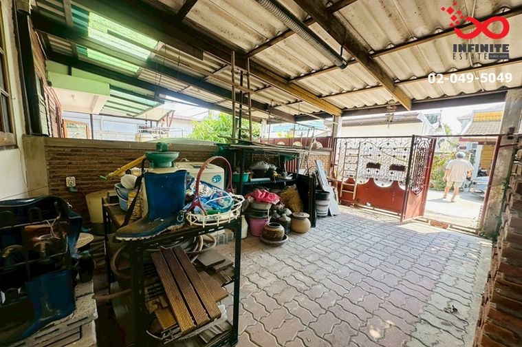 3-bed house for sale, 174 sqm, 42 sq wah, Phra Khanong