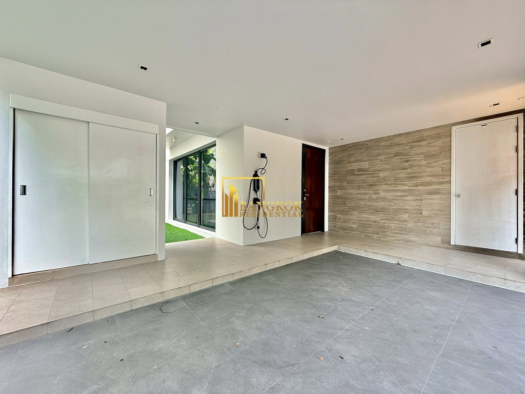 รูป Parc Priva | Beautiful Luxury House For Rent in Ratchada Area - BR27729SH - รูปที่ 42/56