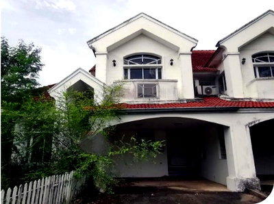 บ้านเดี่ยว ชลบุรี : BP00507 ขายบ้านแฝด หมู่บ้าน อีสท์วู้ด วิลเลจ ตำบล บึง อำเภอ ศรีราชา จังหวัด ชลบุรี