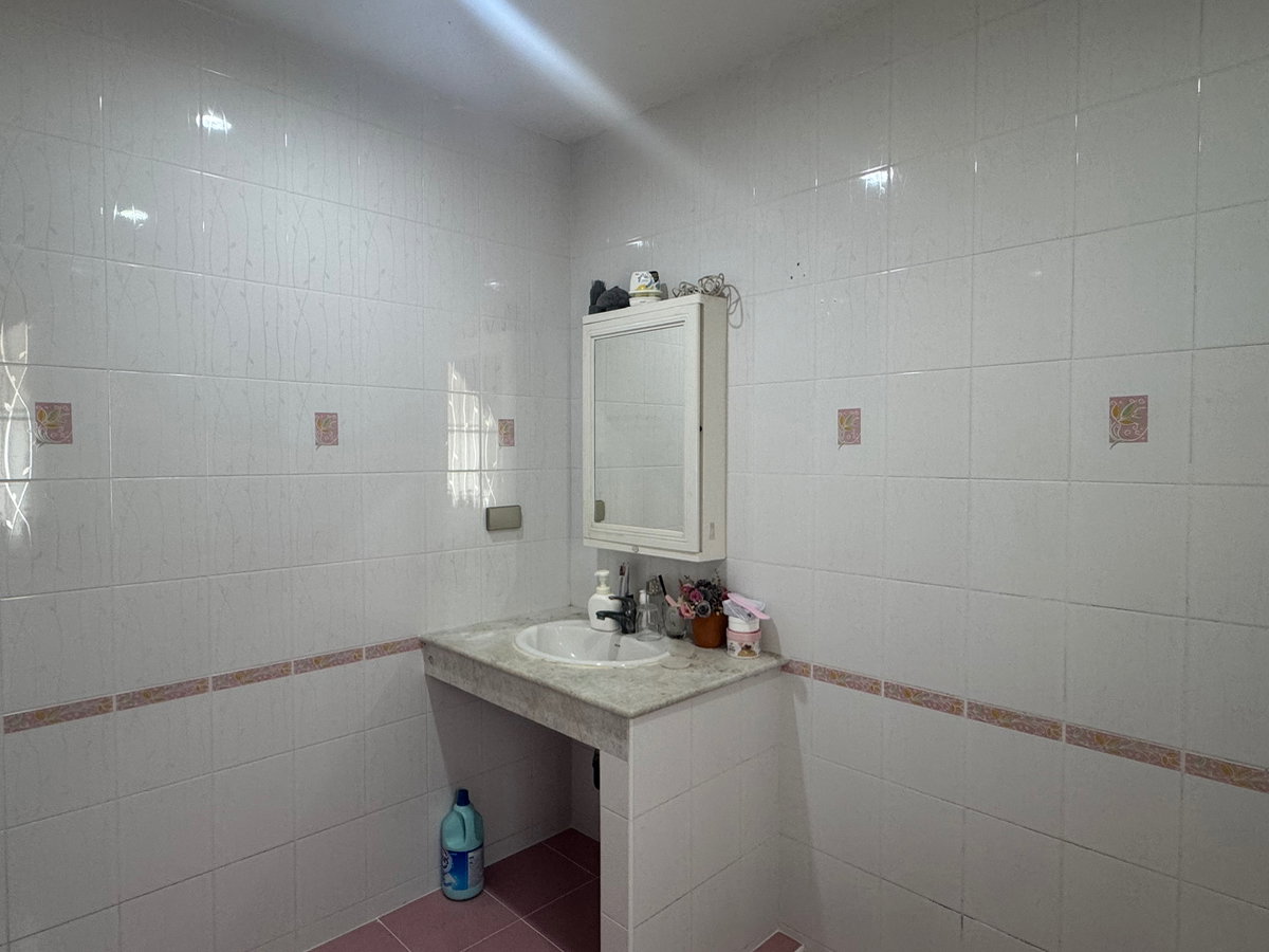 รูป ขายบ้านมือสอง ด่วน‼️   📍หมู่บ้านเรือนหลวงพาร์ควิลล์ ซอยมังกร-นาคดี  จาก 4.9 ลบ. เหลือ 4.7 ลบ. 😍😍 - รูปที่ 9/12