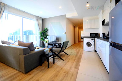 Condos for rent : For Rent Condo HQ THONGLOR Building 1, Floor 30,2 bed room, Room size 75 sqm