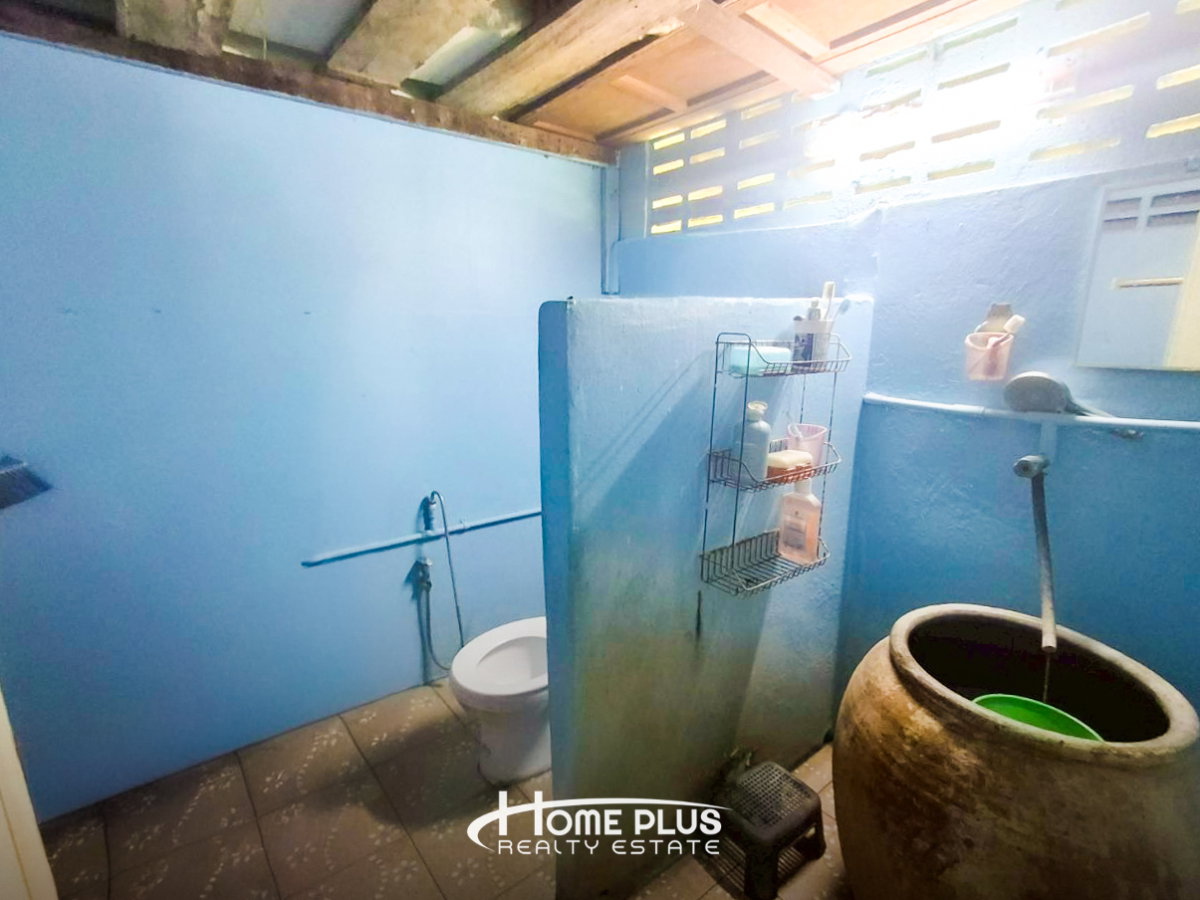 รูป ที่ดินพร้อมสิ่งปลูกสร้าง แปลงมุม เคหะร่มเกล้า 29 แยก 1-2 - รูปที่ 15/22