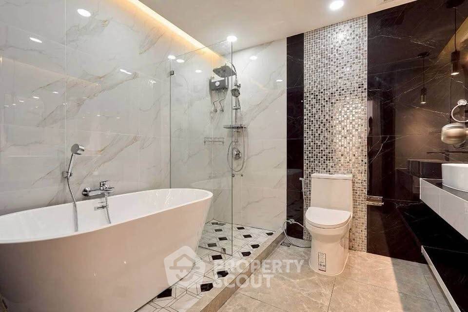 รูป คอนโด 2-ห้องนอน ที่ บ้านหอคำ ใน สุเทพ (ID 2657432) - รูปที่ 8/8