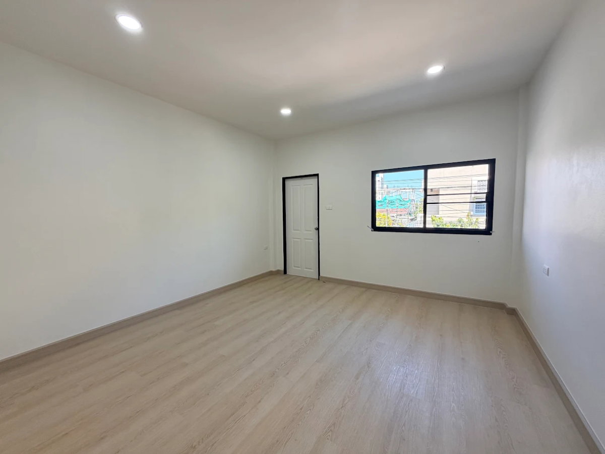 รูป Ketnuti Garden Ladprao ทาวน์โฮมรีโนเวทใหม่ พร้อมอยู่ - รูปที่ 3/7