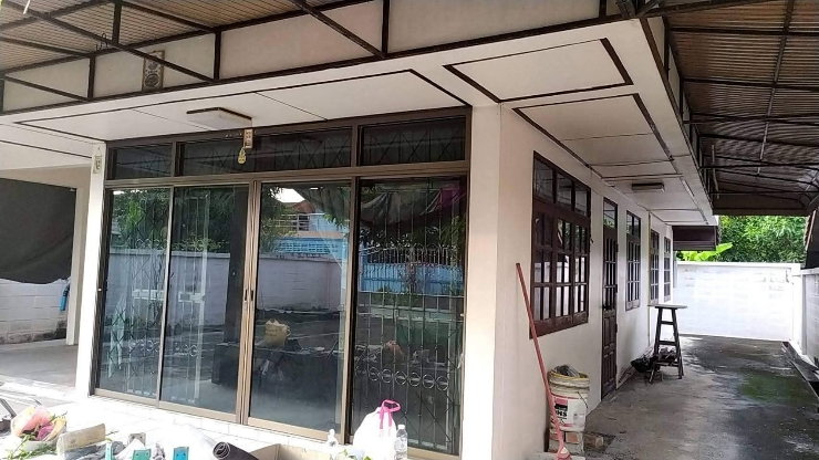 รูป ขายบ้านเดี่ยว 2 ชั้น หลังใหญ่ 77 ตร.ว. หลังตลาดสี่มุมเมือง
ราคา 4.2 ล้านบาท | 4 ห้องนอน 2 ห้องน้ำ | พื้นที่ใช้สอย 280 ตร.ม. | จอดรถ 6 คัน - รูปที่ 6/10
