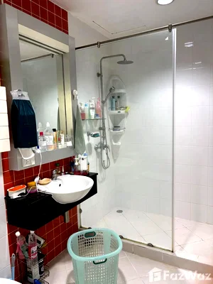 ทาวน์โฮม กรุงเทพมหานคร : ขาย ทาวน์เฮ้าส์ 4 ห้องนอน ในโครงการ บ้านกลางกรุง สาทร-นราธิวาส 6196291