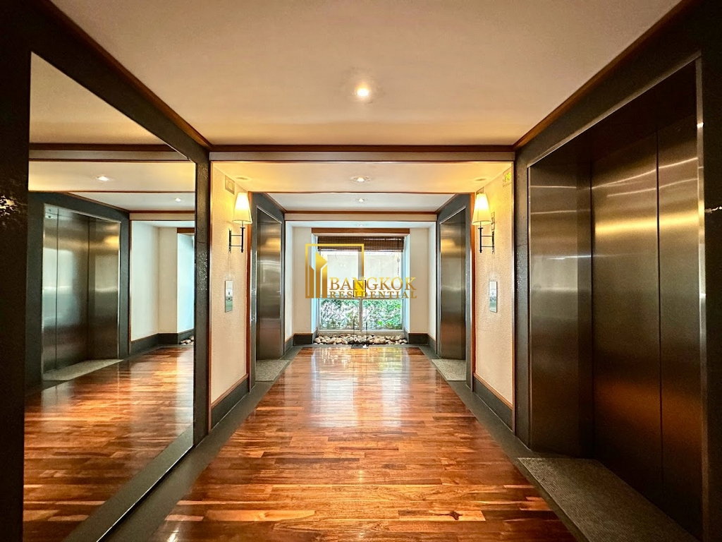 รูป Grand Langsuan | Renovated 3 Bedroom Condo in Prime Area - BR4069CD - รูปที่ 39/44