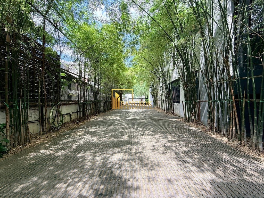 รูป Renovated 3 Bedroom Apartment For Rent in Thonglor Area - BR21324AP - รูปที่ 42/44