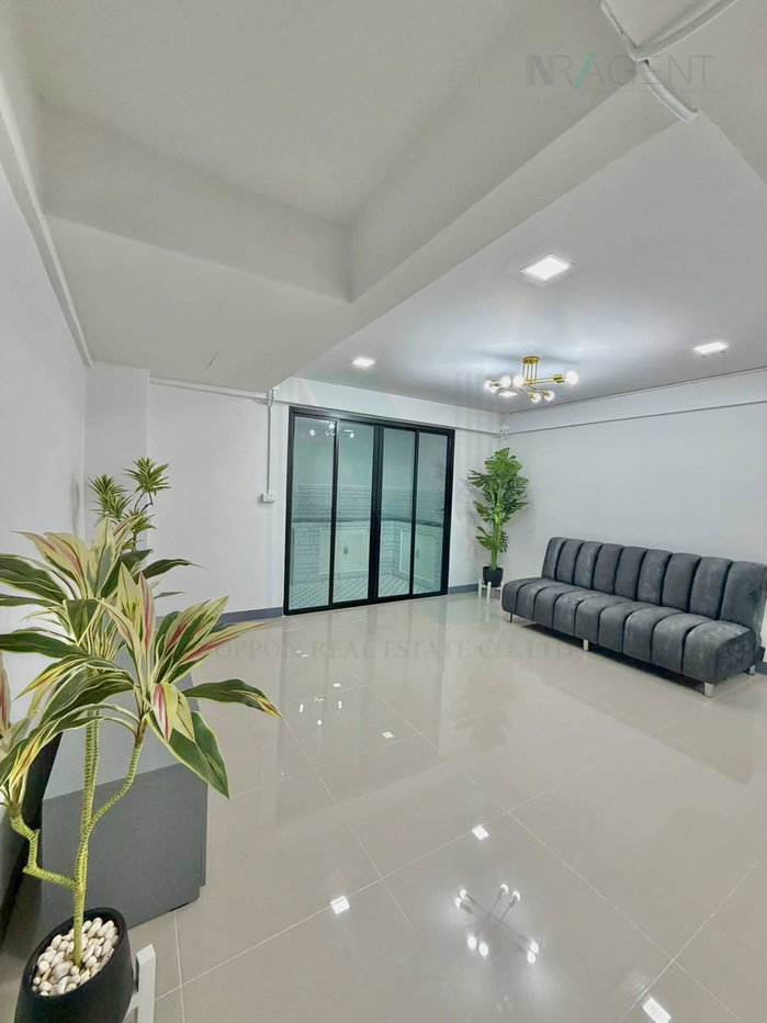 รูป ขายทาวน์เฮาส์ โครงการ บ้านสวัสดิการเพื่อข้าราชการ กทม 2 ชั้น 2 ห้องนอน 2 ห้องน้ำ - รูปที่ 3/8