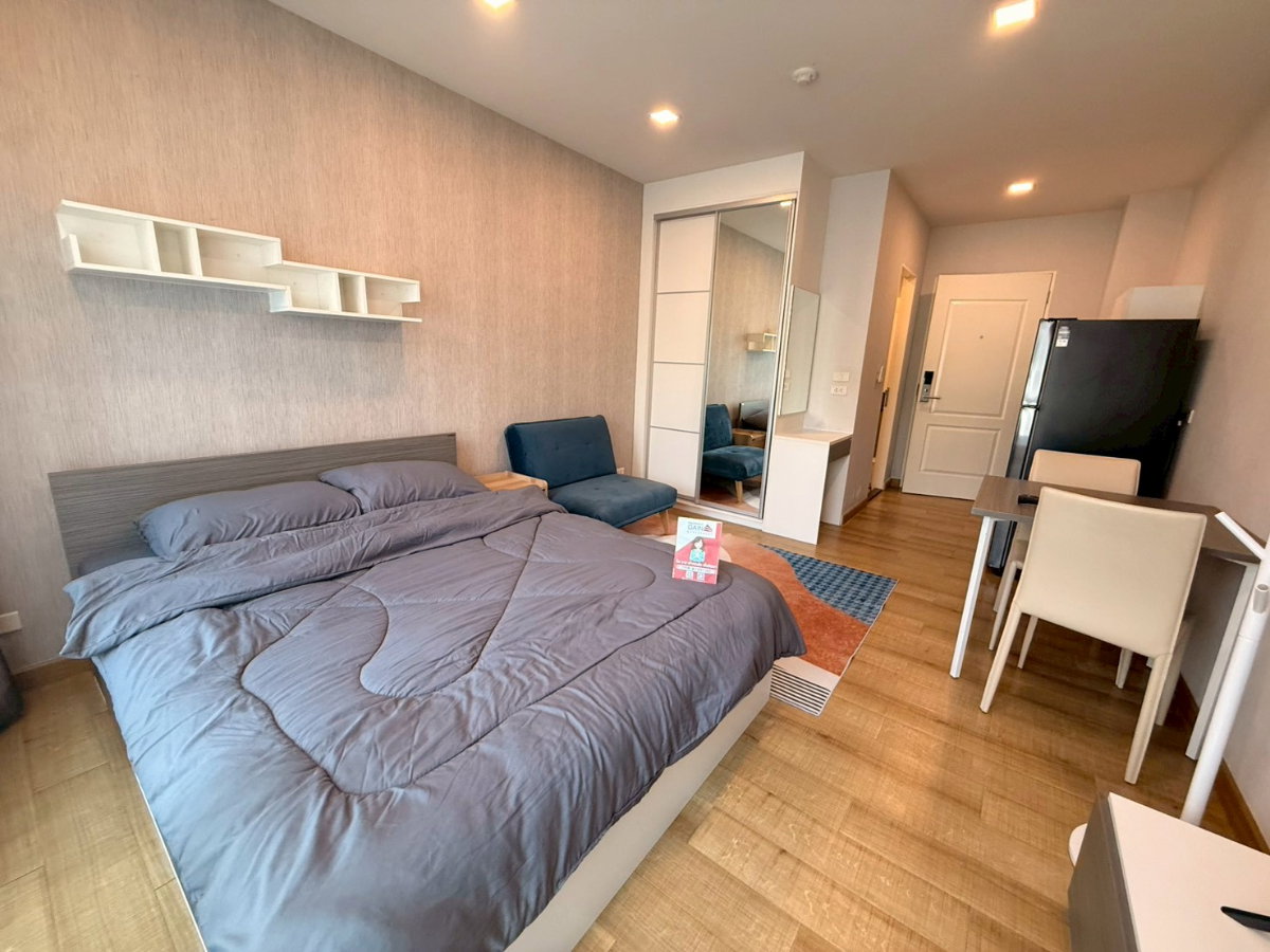 รูป 7500 บาท❗✨ ตึกมาดริด ใกล้7-11  ชั้น3เฟอร์ครบ มีเครื่องซักผ้า  คุ้มมาก เดินทางสะดวกใกล้ รพ.กรุงเทพ - รูปที่ 4/21