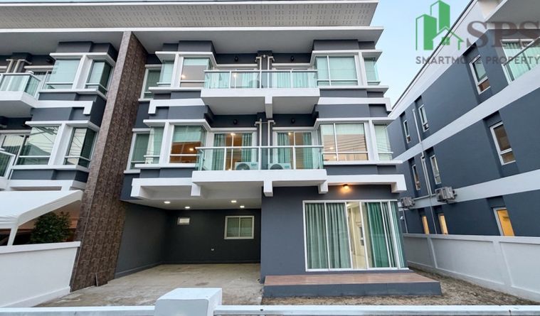 For Rent: 3-story twin house in On Nut – Srinakarin Area, Near Si Srinagarindra 38 MRT Station (SPSSR185)