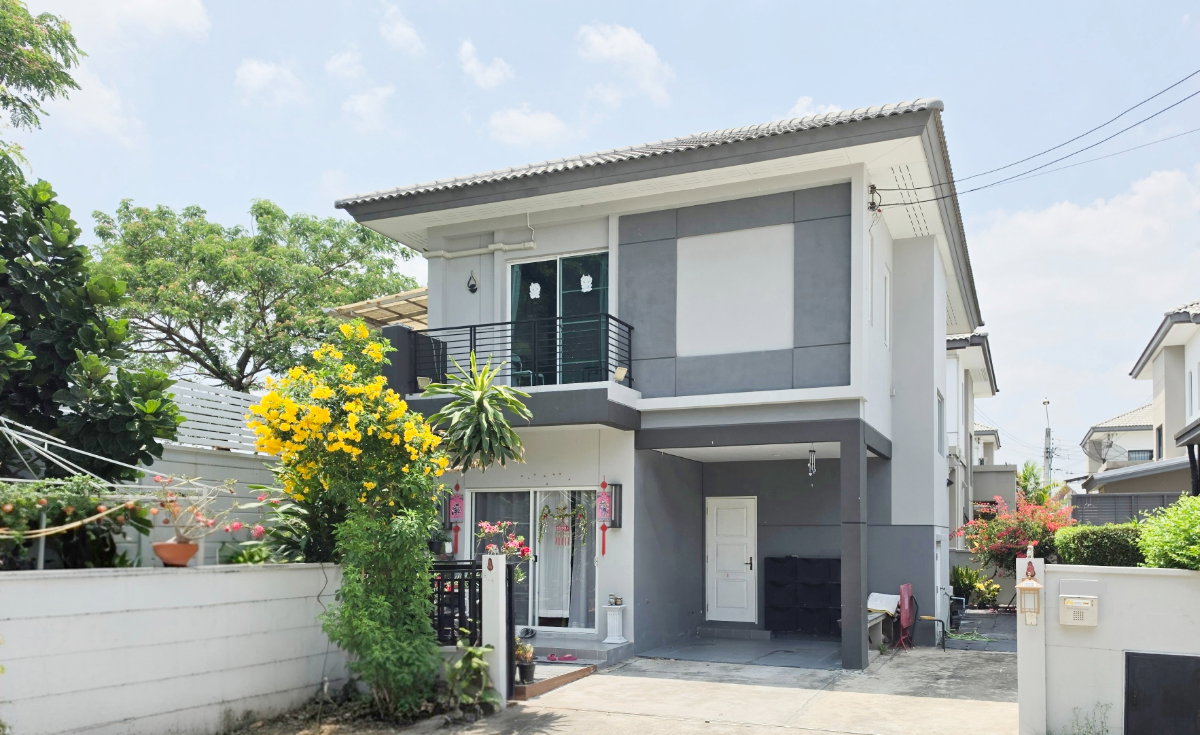 รูป บ้านเดี่ยว หลังมุม พื้นที่กว้าง หมู่บ้าน เซนโทร วัชรพล เปลี่ยนพื้นชั้น 2 ใหม่ทั้งหมด ต่อเติมห้องด้านข้าง พร้อมพื้นที่สวน และพื้นที่ชมวิว - รูปที่ 1/27