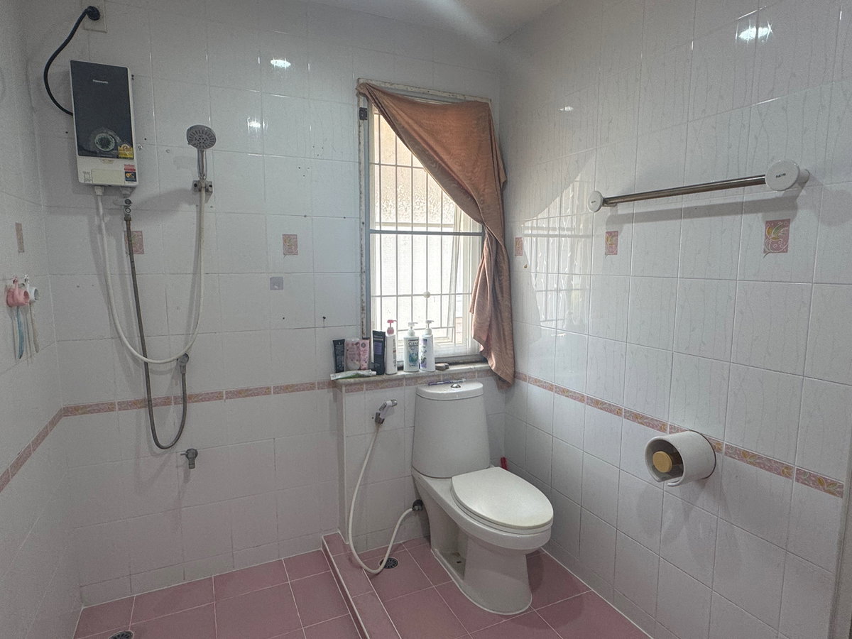 รูป ขายบ้านมือสอง ด่วน‼️   📍หมู่บ้านเรือนหลวงพาร์ควิลล์ ซอยมังกร-นาคดี  จาก 4.9 ลบ. เหลือ 4.7 ลบ. 😍😍 - รูปที่ 8/12