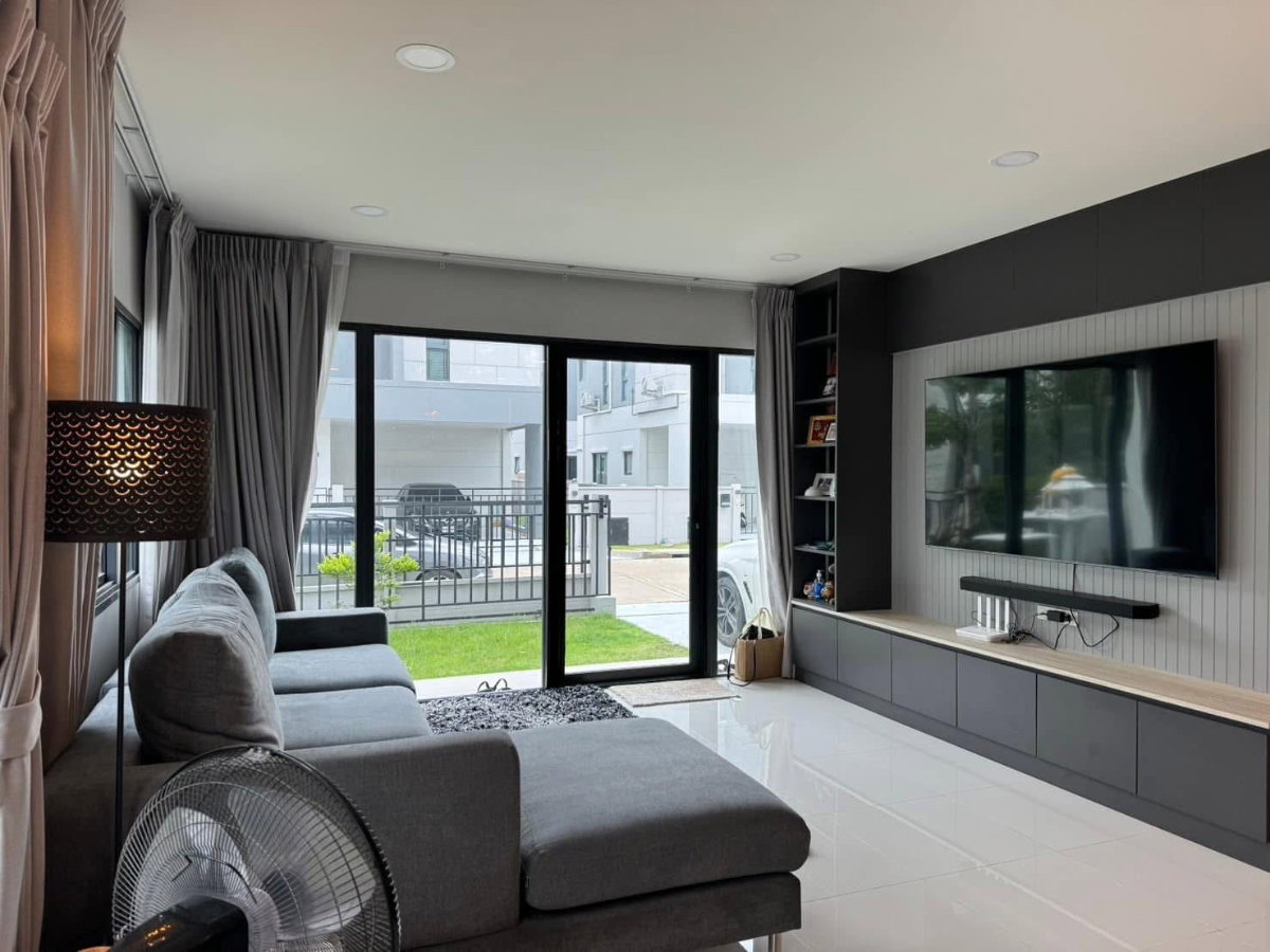 รูป [💥บ้านเดี่ยว] 𝐂𝐞𝐧𝐭𝐫𝐨 𝐁𝐚𝐧𝐠𝐧𝐚 บ้านสวยพร้อมเฟอร์ฯ ทำเลดีใกล้ห้าง สิ่งอำนวยความสะดวกครบ เพื่อนบ้านน่ารัก พร้อมเข้าอยู่ 🏢 - รูปที่ 3/16