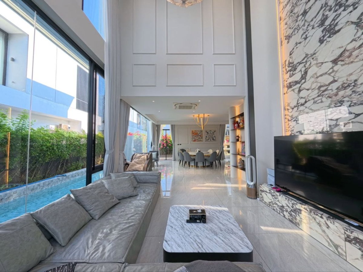 picture Belgravia exclusive pool village  - 8/20