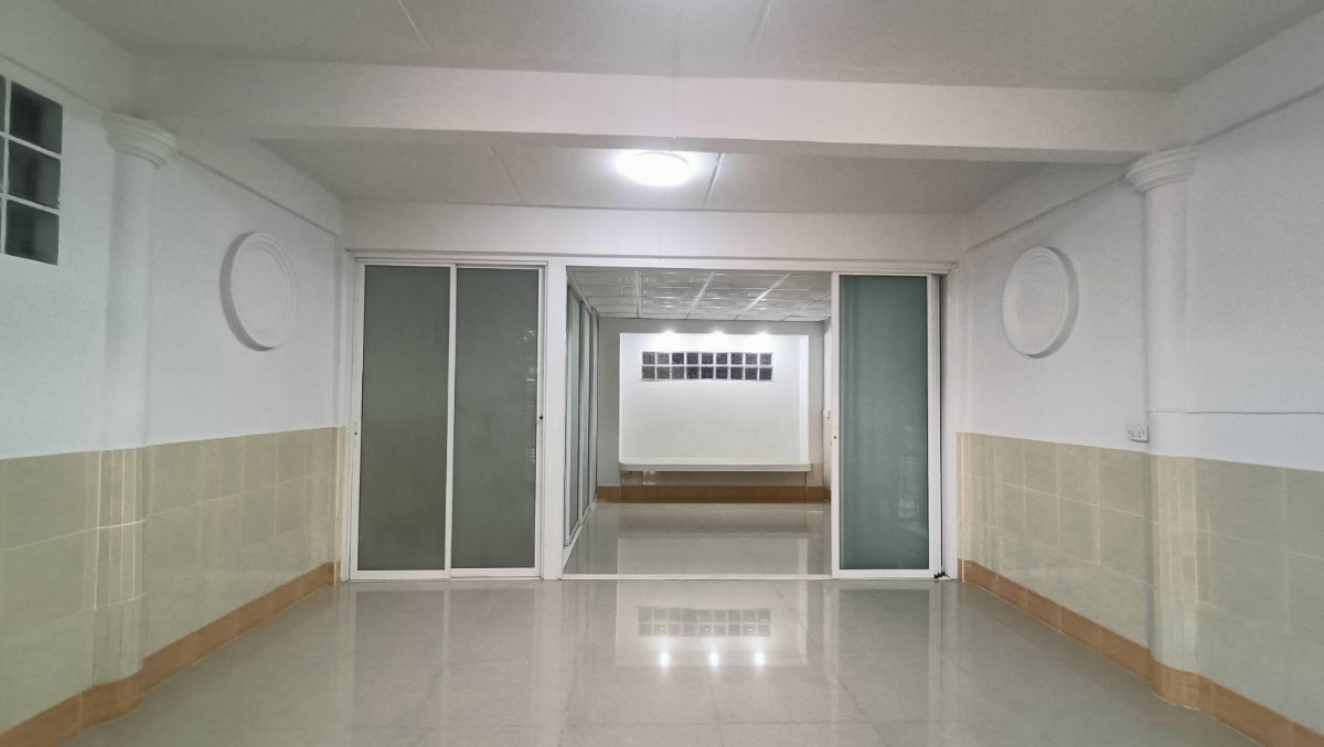 รูป ขายทาวน์เฮาส์ 3 ชั้น ม.89 บางบอนวิลล์ ถ.กาญจนาภิเษก ทำเลดี เดินทางสะดวก ใกล้แม็คโครบางบอน - รูปที่ 2/26