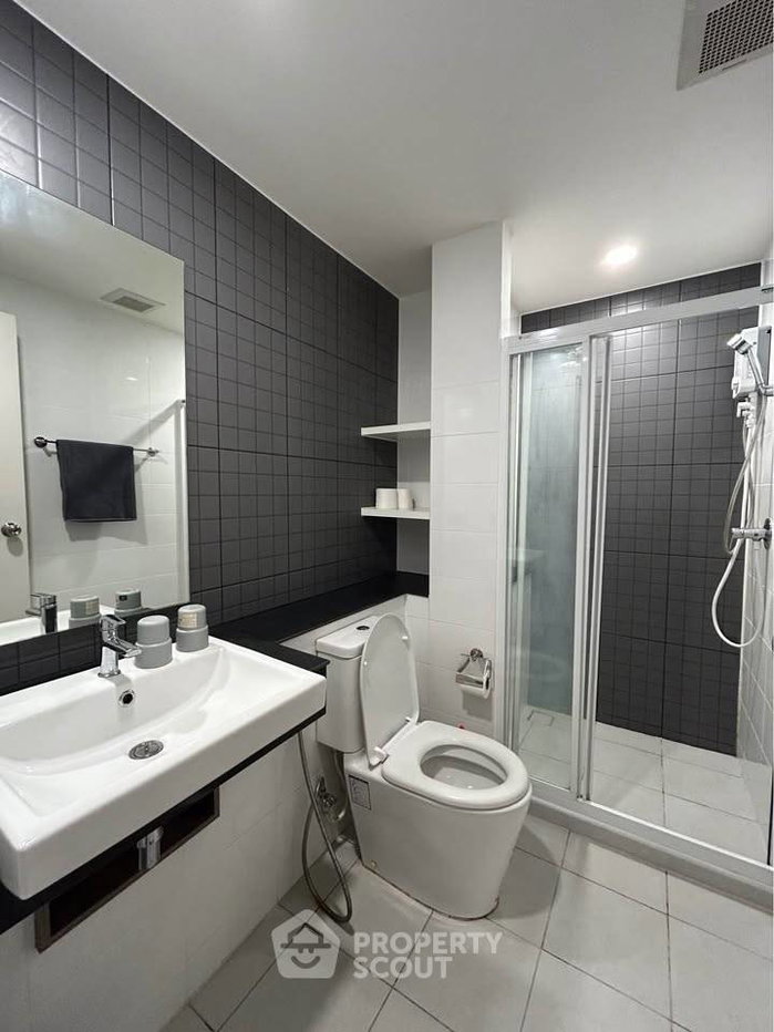 รูป คอนโด 2-ห้องนอน ที่ เอสเซ็นท์ พาร์ค วิลล์ เชียงใหม่ ใน ฟ้าฮ่าม (ID 2818044) - รูปที่ 4/13